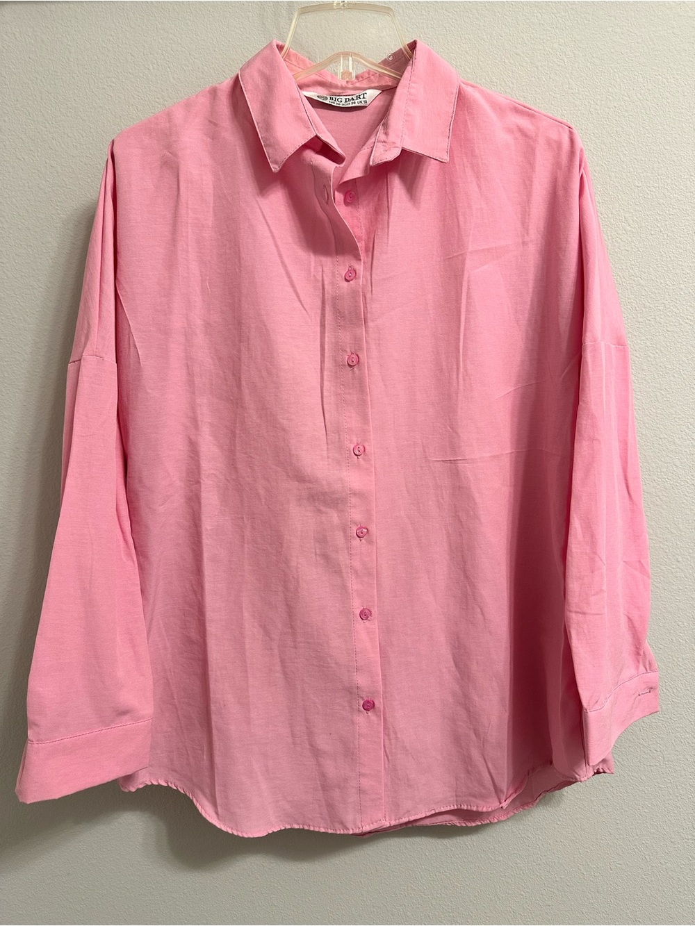 Big Dart Classic Pink Button-Up Shirt 70% cotton size 10